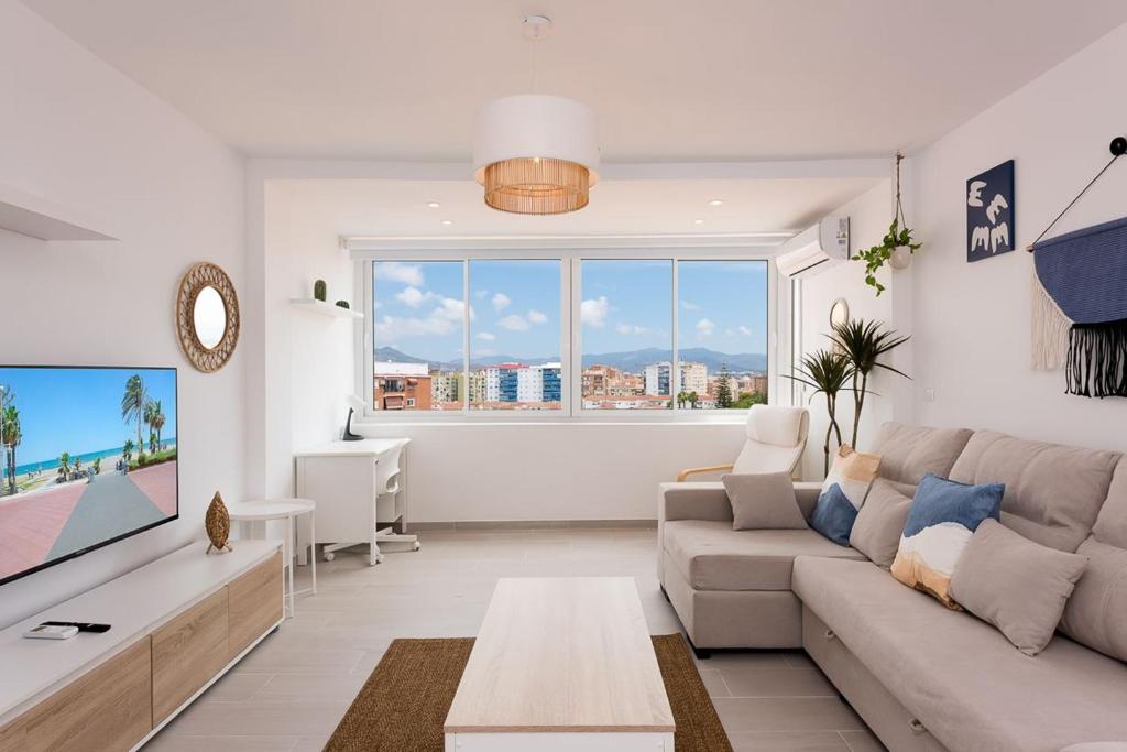 Oeste urban beach by Lovey Rentals