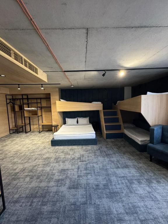 IQ Hotel photo 4