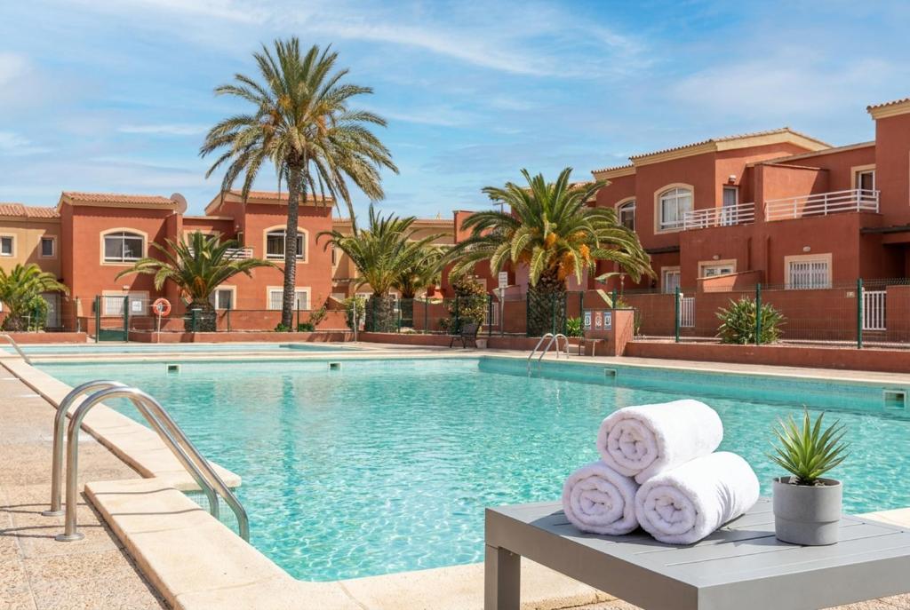 Corralejo 3BR House with Pool