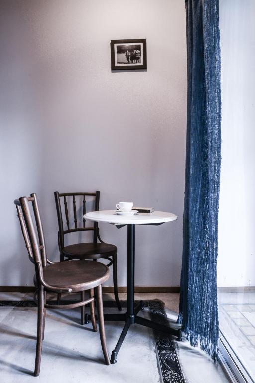 Neighbor Phuthon - 6