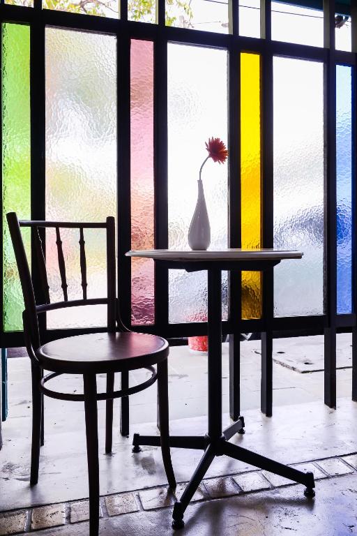 Neighbor Phuthon - 7