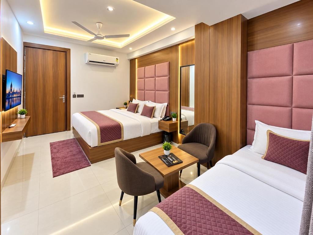 لابی و فضای عمومی Airport Hotel Elisian Near New Delhi International Airport - Free Airport pickup & Drop - تصویر ۵