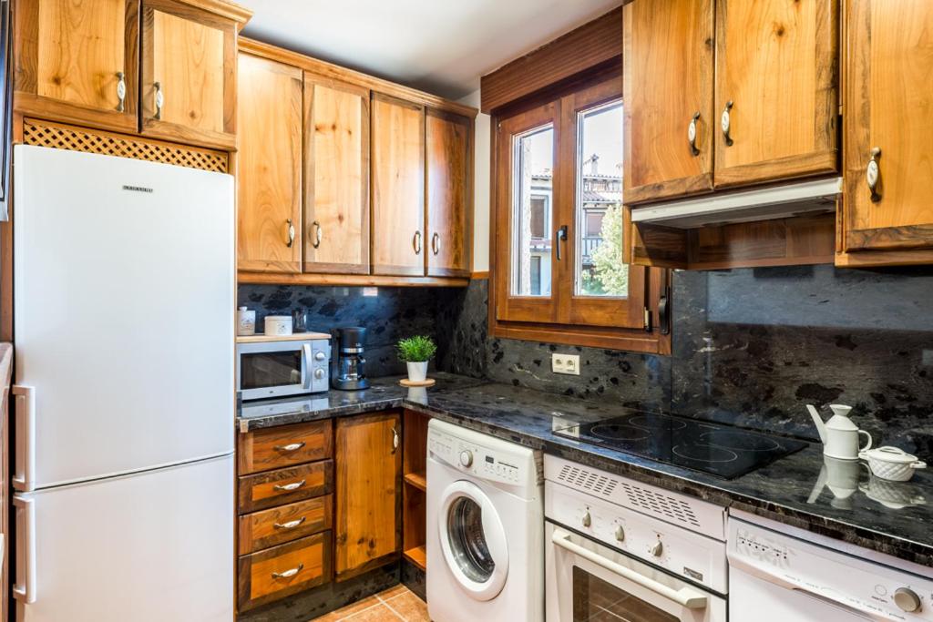 Una cocina o zona de cocina en El Aserradero