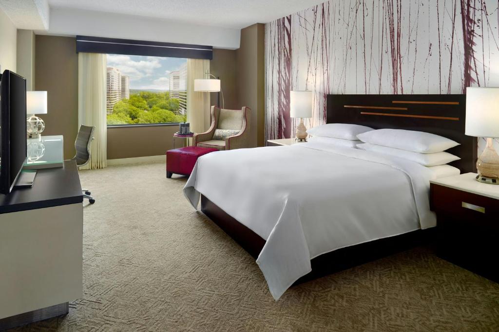 Renaissance Atlanta Waverly Hotel & Convention Center - 
