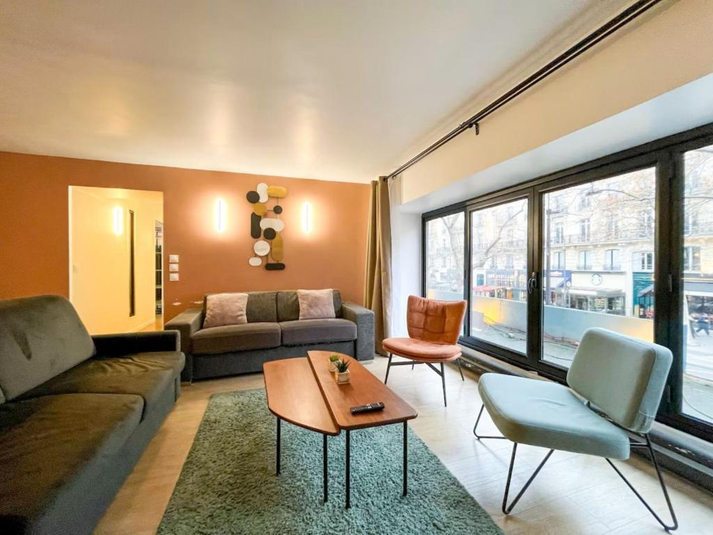 Opera apartment in the heart of Paris
