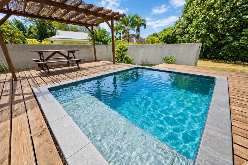 Bungalows Haumaru - 2 piscines & terrain PADEL privés - 6 pers - photo 3 - Moorea, Polynésie