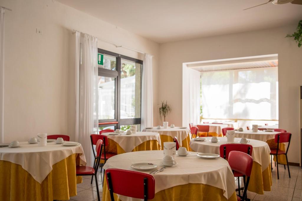 Restaurace v ubytování Hotel Meris