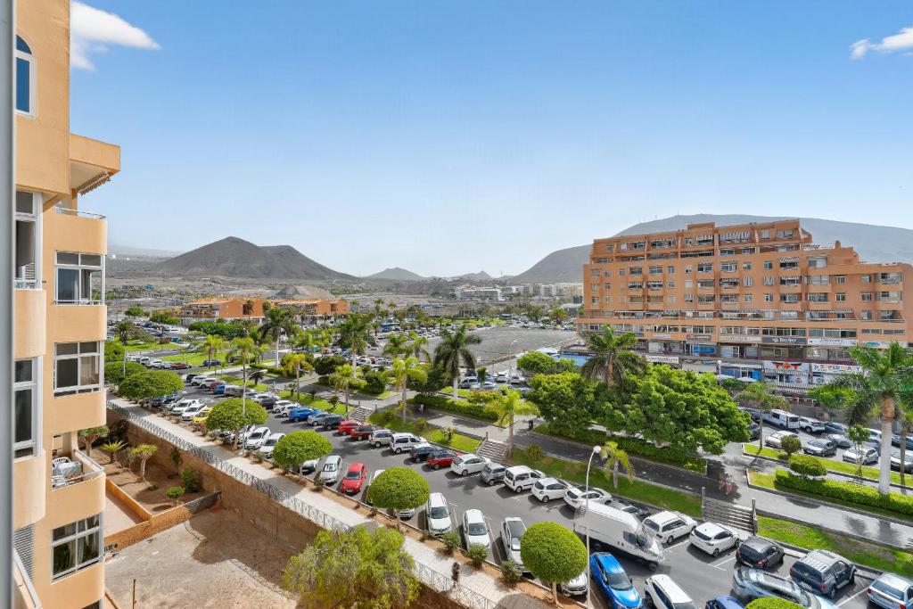 Cozy apartment in center of Los Cristianos Ocean And Mountain View