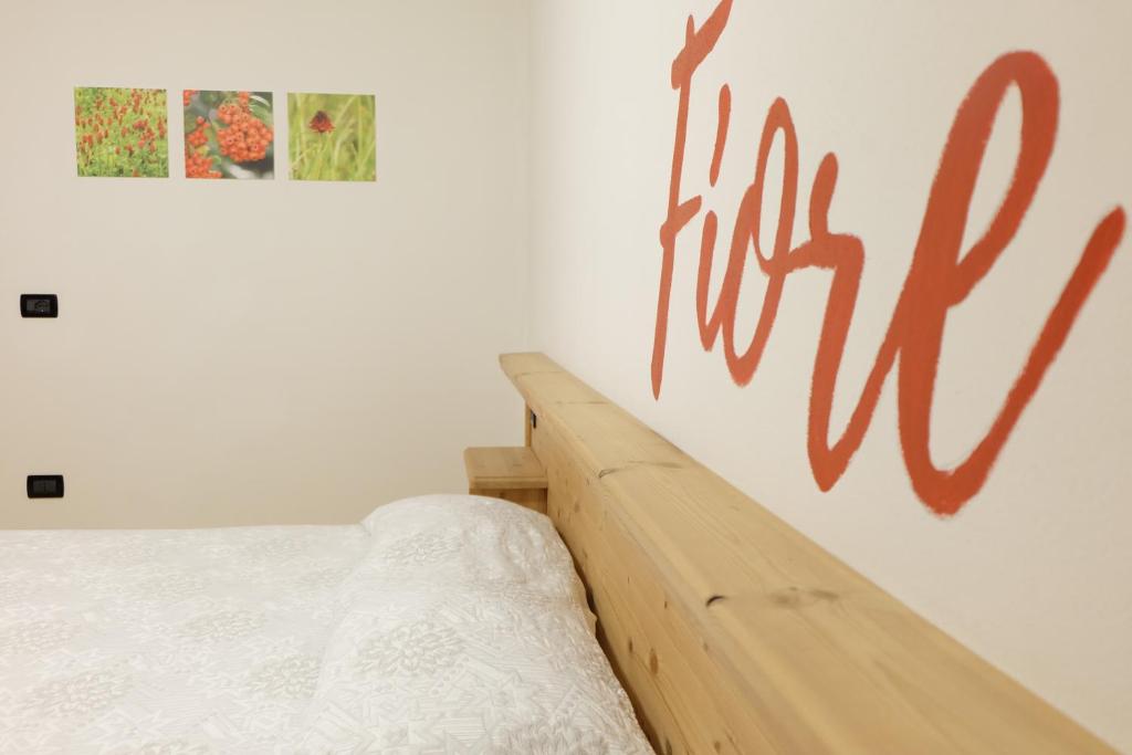 Postel nebo postele na pokoji v ubytování Santorsola Relax Hotel
