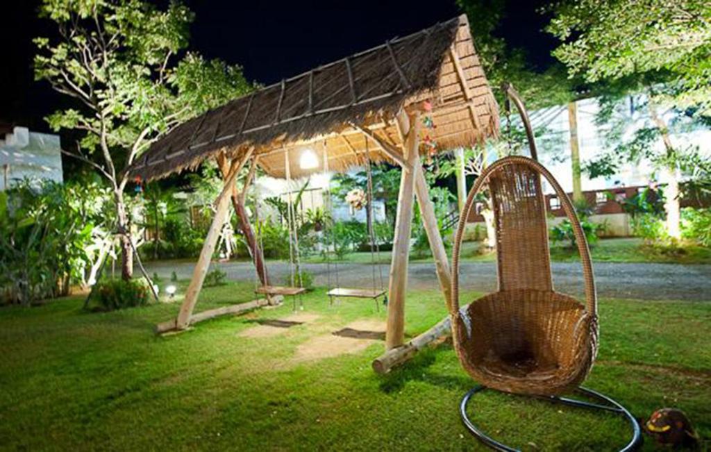 Zahrada ubytování Pranburi Cabana Resort