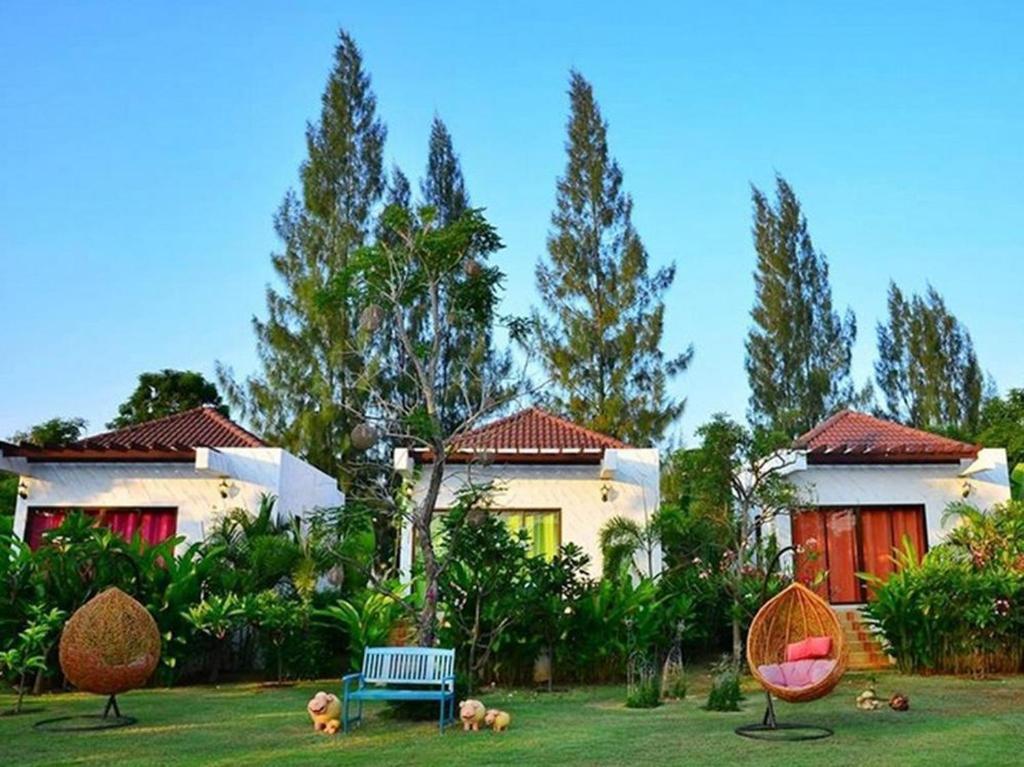 Zahrada ubytování Pranburi Cabana Resort