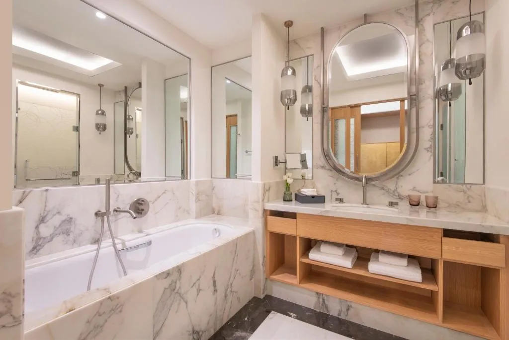 St. Regis, 1 Bedroom Junior Suite, 1 King