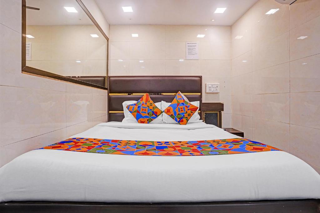 لابی و فضای عمومی FabHotel Qamar - تصویر ۵