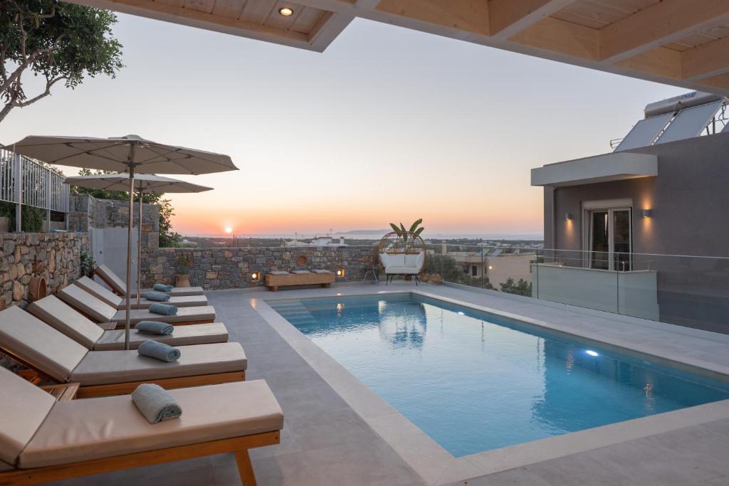 Aloni 3 bedroom Sea View Villa with private pool