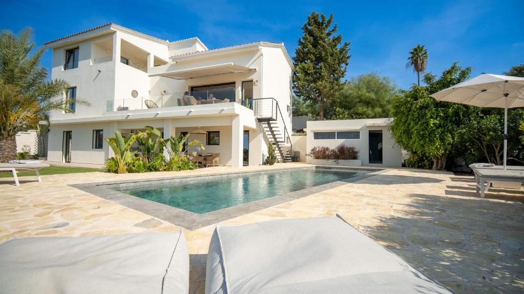 Villa El Torre-Sunset Sea View & Heated Pool