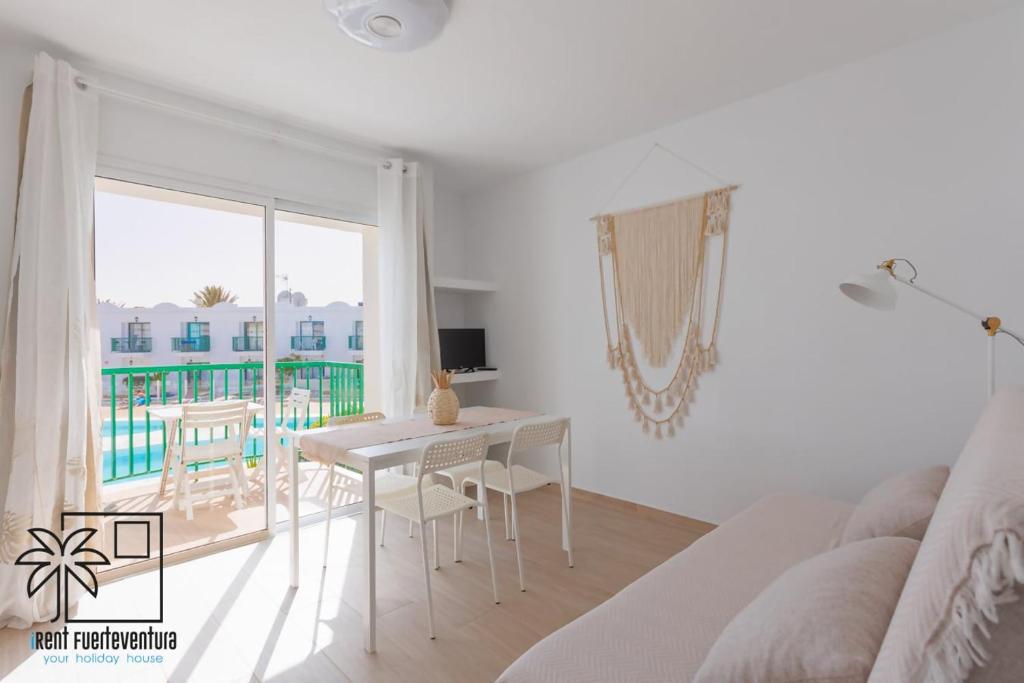 Melodia Pool View & WiFi by iRent Fuerteventura