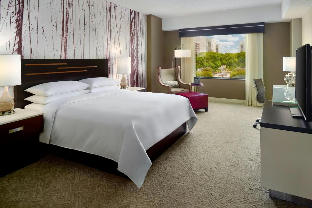 Renaissance Atlanta Waverly Hotel & Convention Center - 