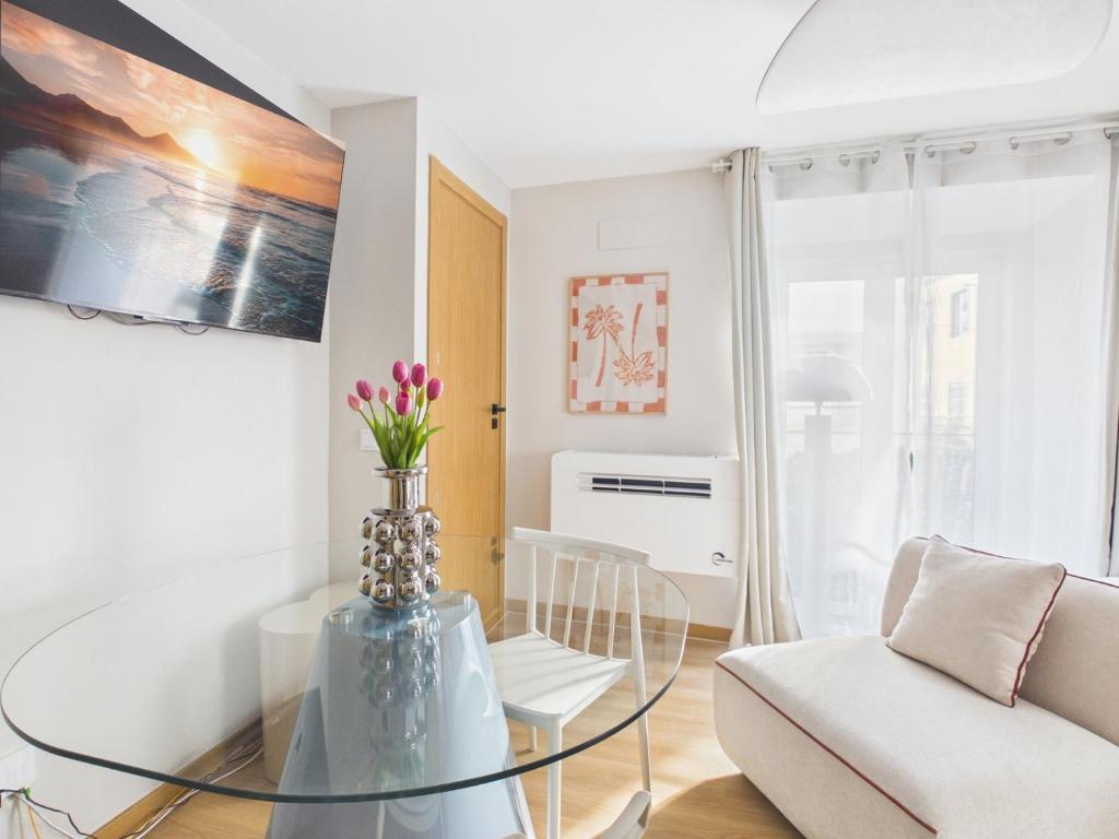 Brand-New Studio w/ A/C – Heart of Príncipe Real | By Airnest