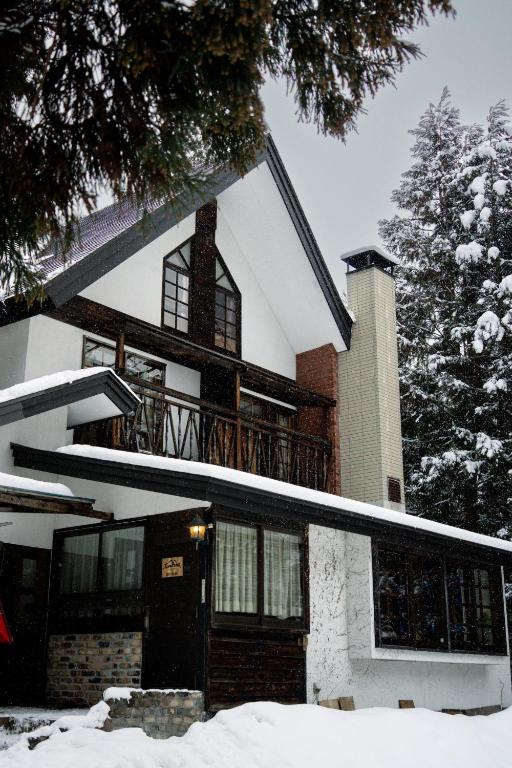 Twin Peaks Lodge