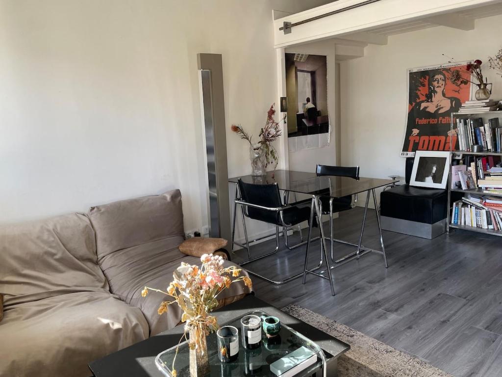 Designer apartment in the middle of Paris