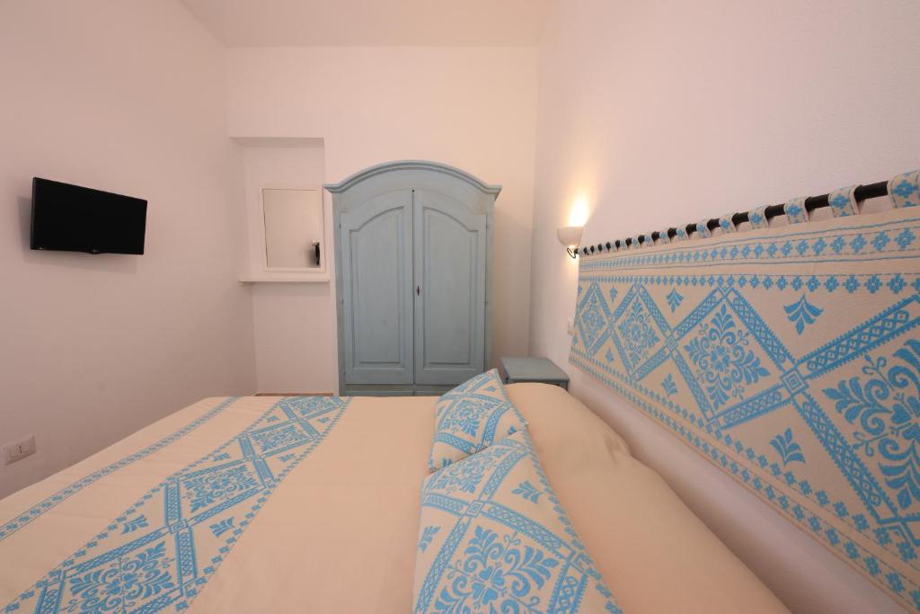 ### Appartamenti sulla SPIAGGIA al POETTO ### - One-Bedroom Apartment