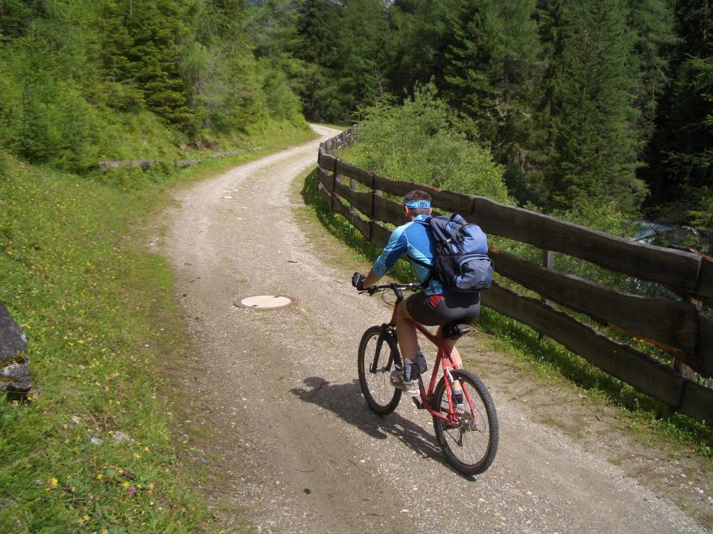 Jízda na kole v ubytování Braugasthof Glocknerblick nebo okolí
