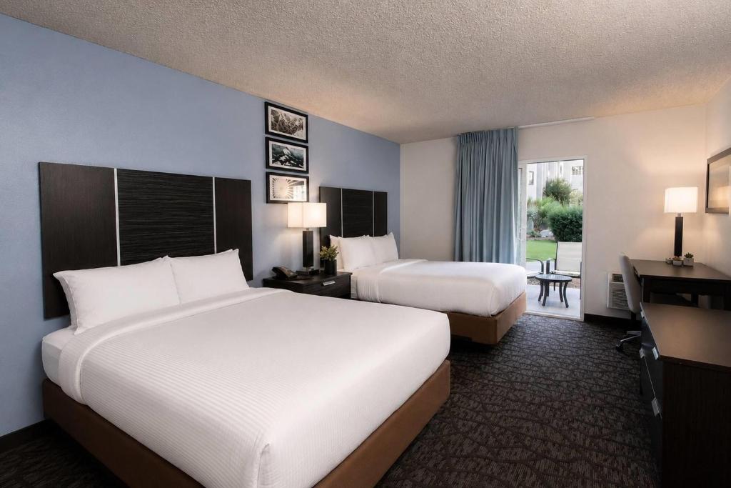 Silver Sevens Hotel & Casino - 