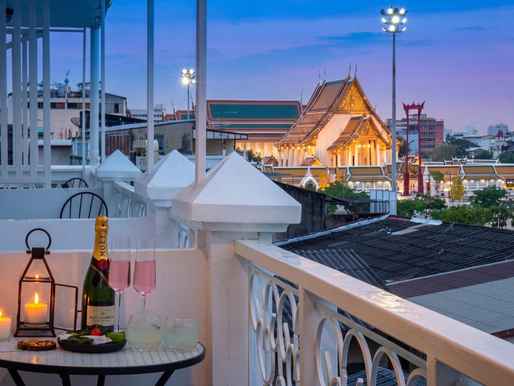 Excel Hotel Bangkok former Sri Krungthep Hotel - Housity