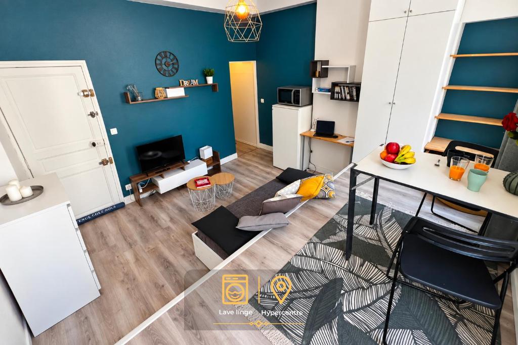 STUDIO - 150m de place Pie - Emplacement idéal