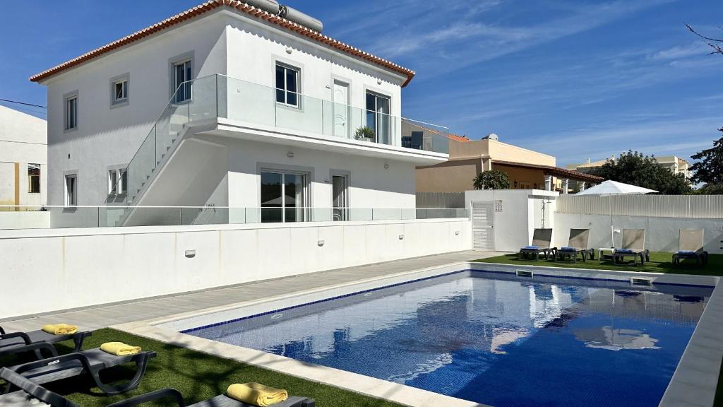 Villa Hibisco - Private Pool - 16 Pax - Albufeira