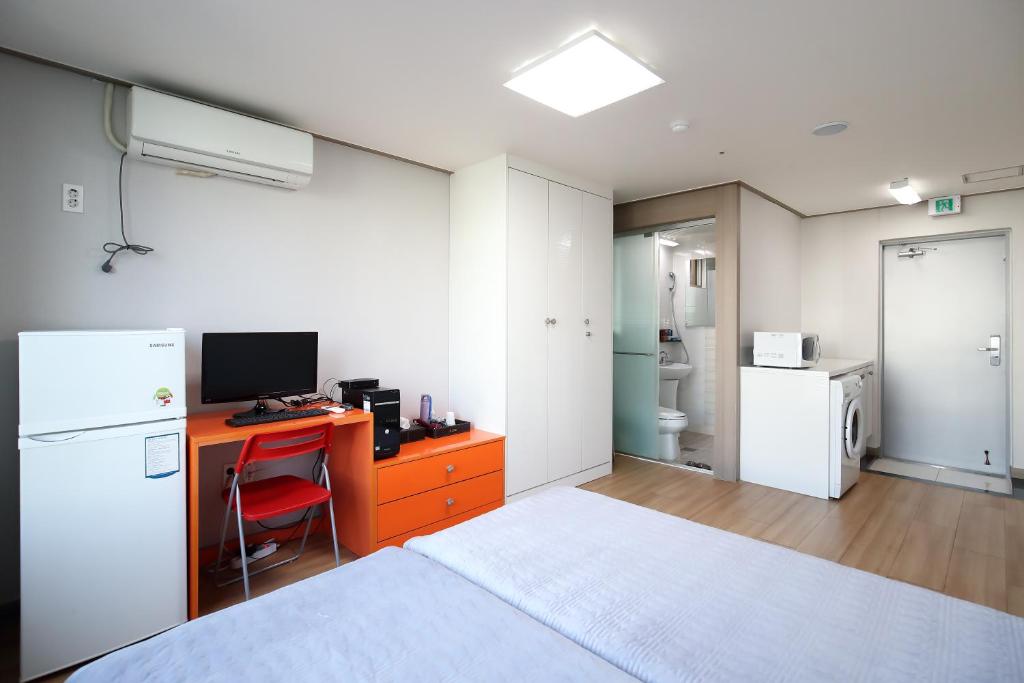 TV a/nebo společenská místnost v ubytování SB House