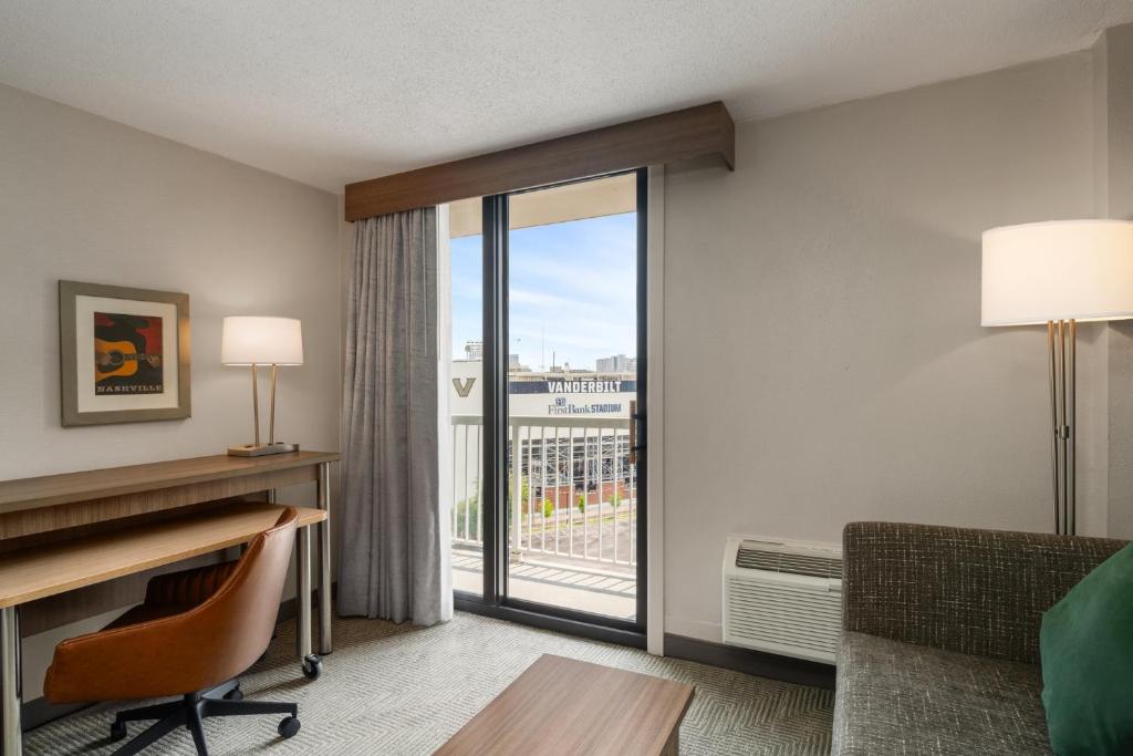 Holiday Inn Nashville Vanderbilt, an IHG Hotel - 