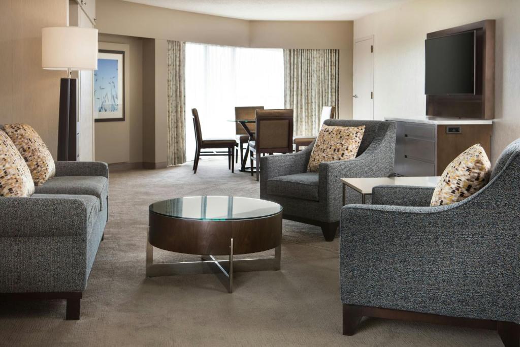 The Westin Kansas City at Crown Center - 