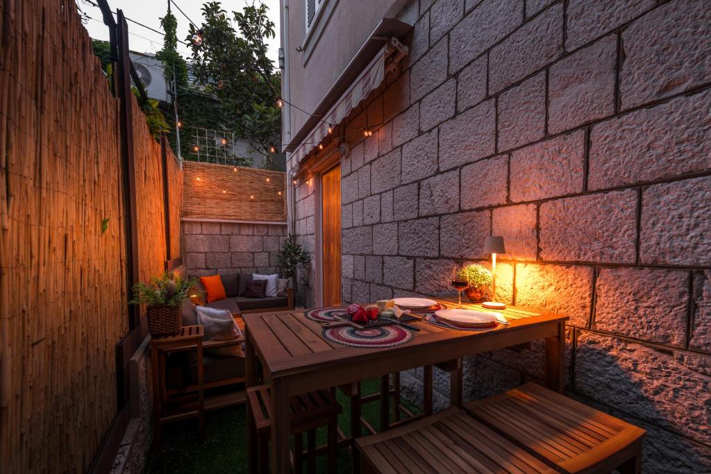 K&L Garden Residence
