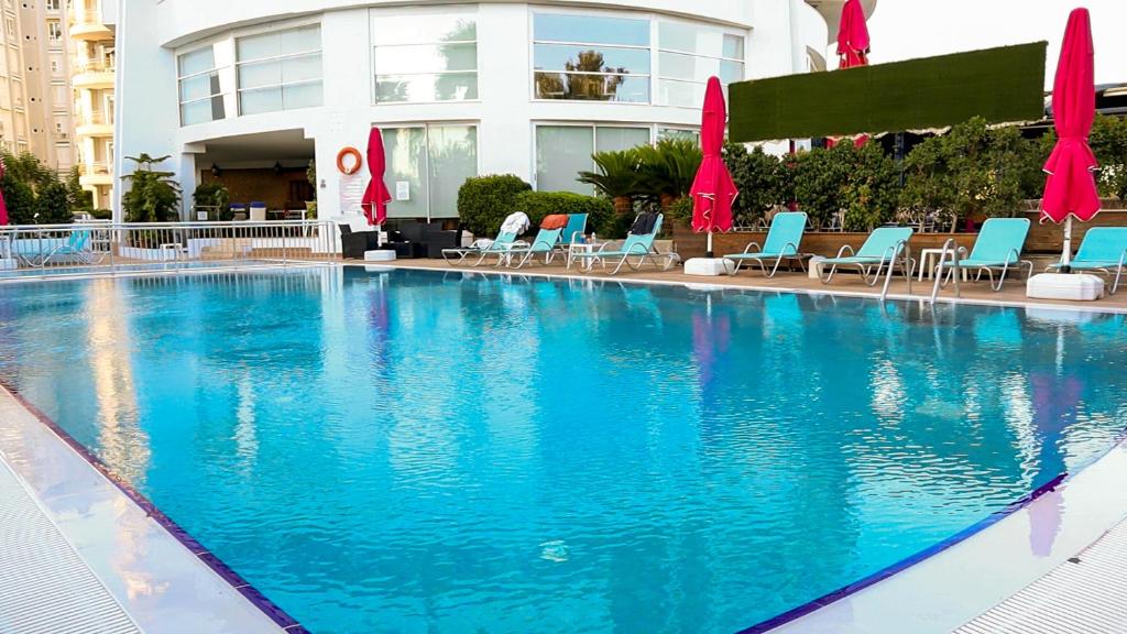 لابی و فضای عمومی The Corner Park Hotel - تصویر ۵