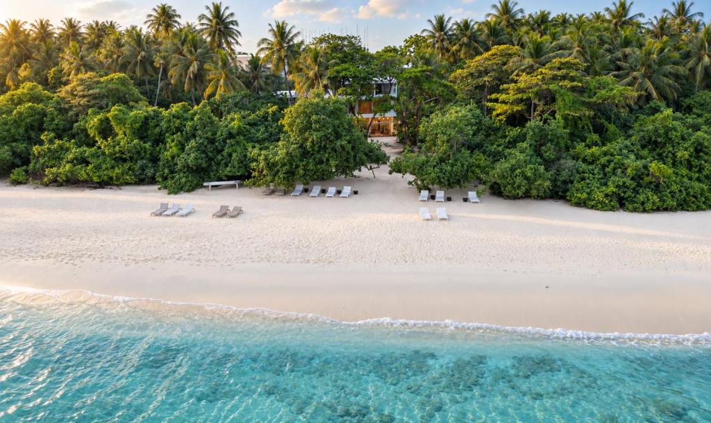 Odi Beachfront Kamadhoo - View 1