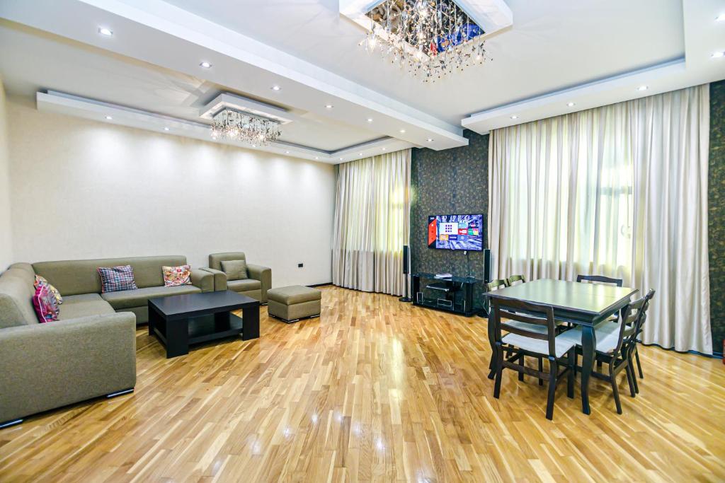 LUX Apartment Nizami street 73 در باکو