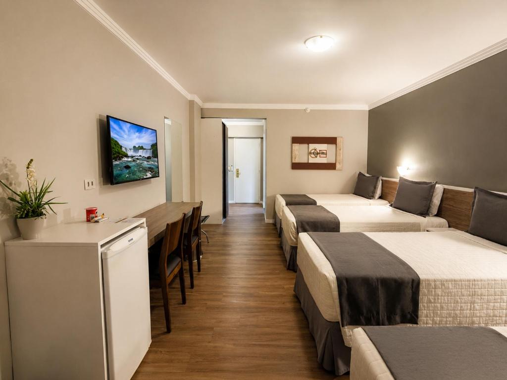 Foz Plaza Hotel - 