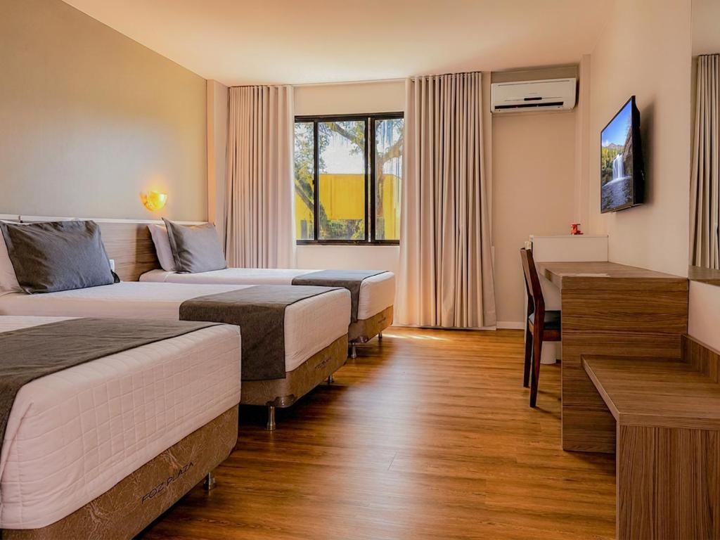 Foz Plaza Hotel - 