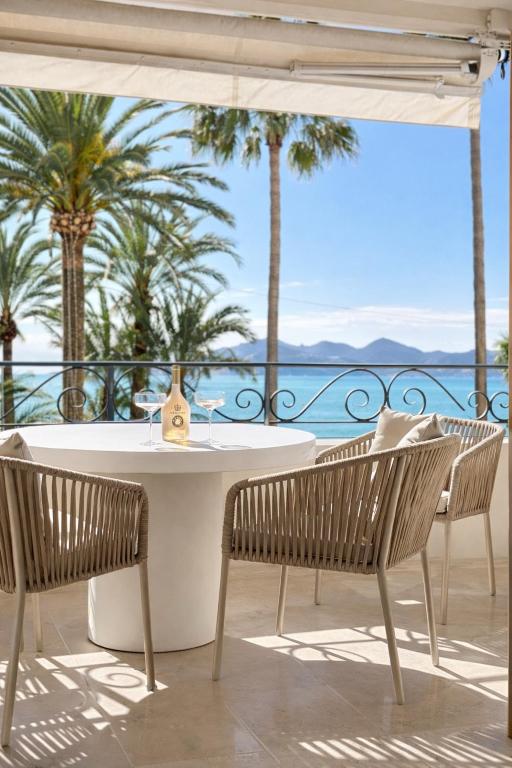 Luxury Suite with Sea View on La Croisette