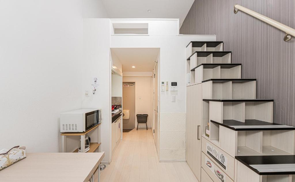 Cozy Loft in Quiet Area 10-min to Metro