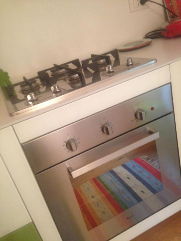 A kitchen or kitchenette at La Casina