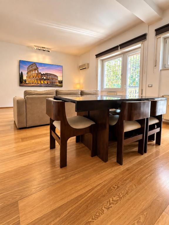 Acquedotti Contemporary Flat
