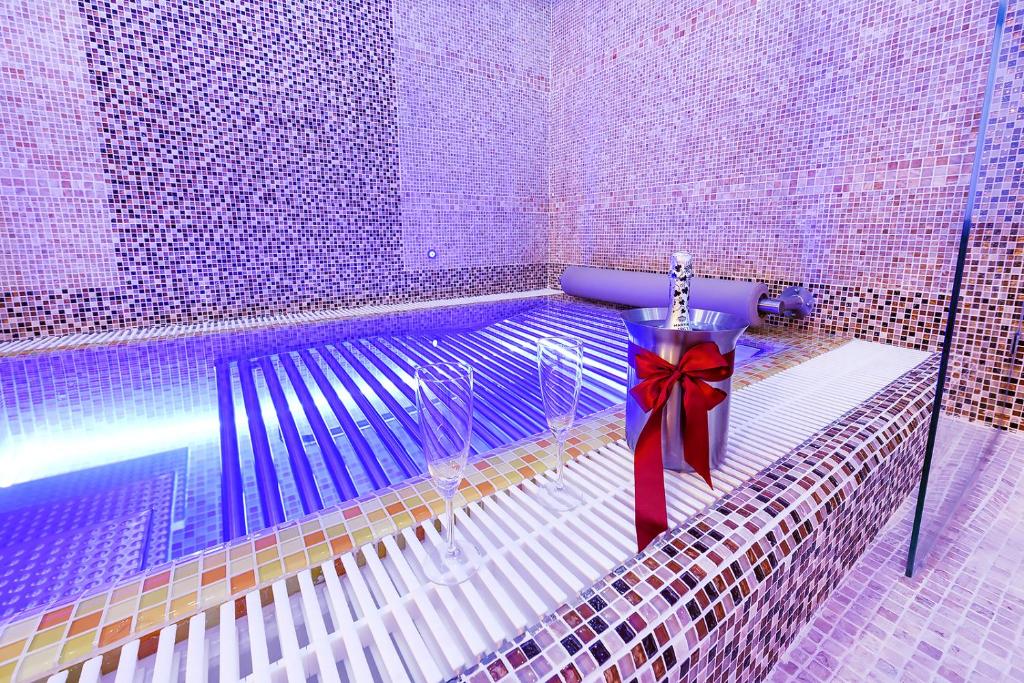 Marie - Luisa - Resim 18