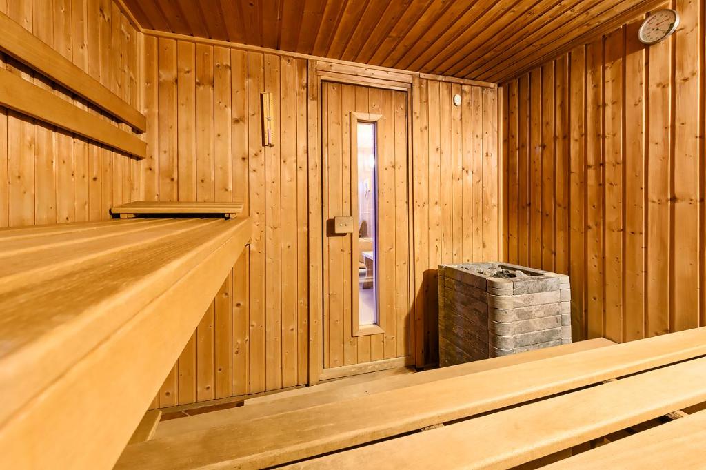 Marie - Luisa - Resim 27