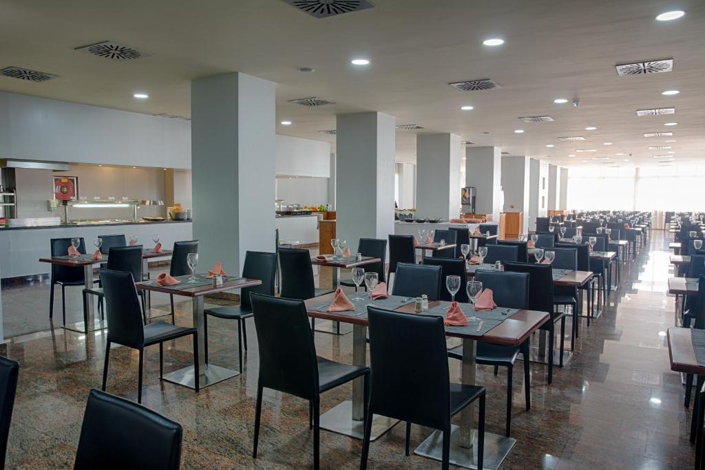 Royal Costa, Torremolinos – Updated 2023 Prices