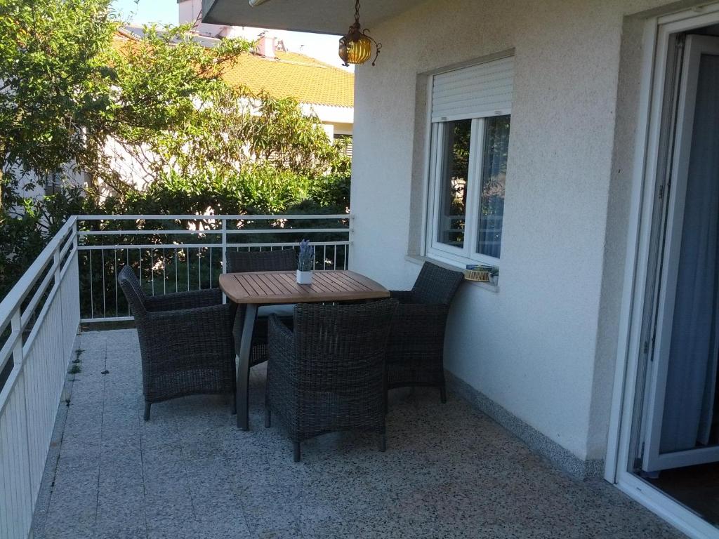 Fotografie z fotogalerie ubytování Rose Garden Apartment v destinaci Malinska