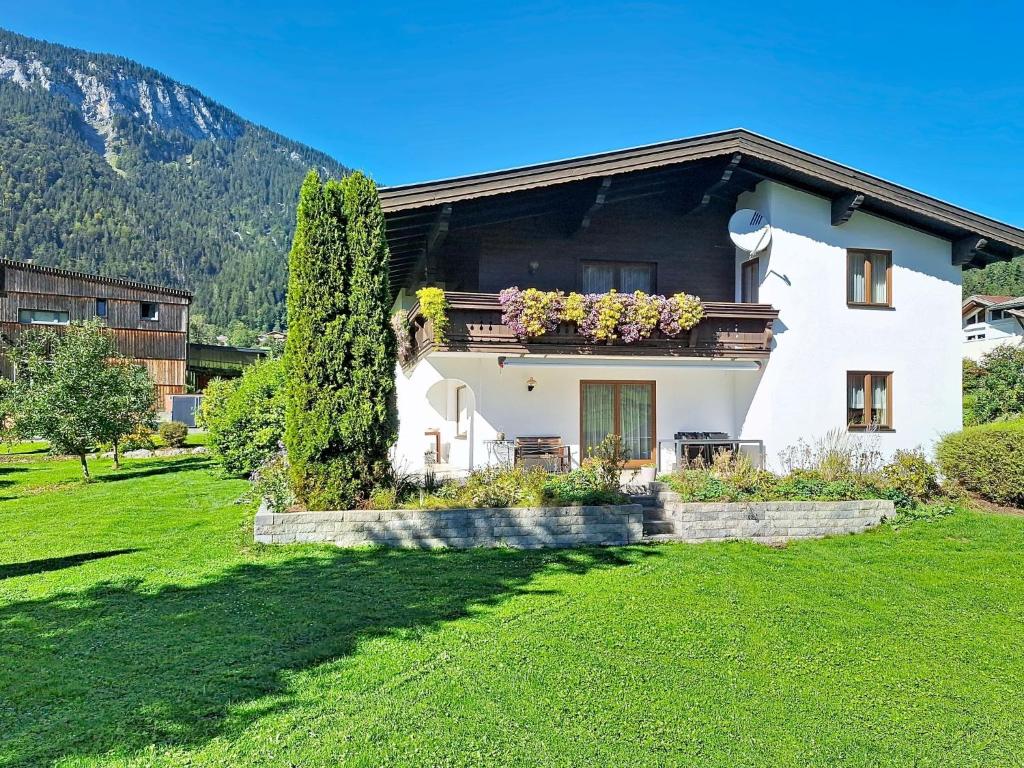 Holiday Home Ferienhaus Lanzinger by Interhome