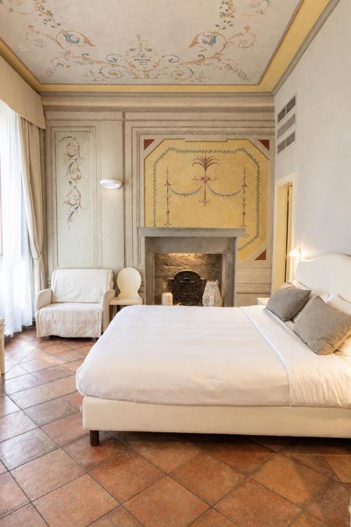 Hotel Renaissance