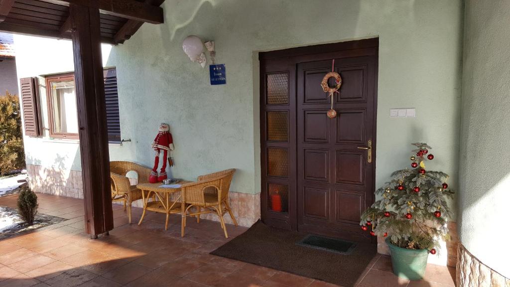 Apartment Comeback - 6